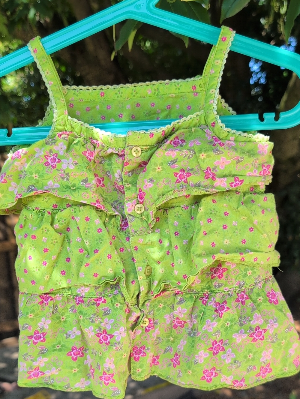 Sonoma 🌺 Lime Green Floral Ruffle Camisole with Pink Flowers 🌺